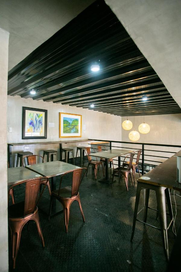 Happynest Hostel Cebu Dış mekan fotoğraf