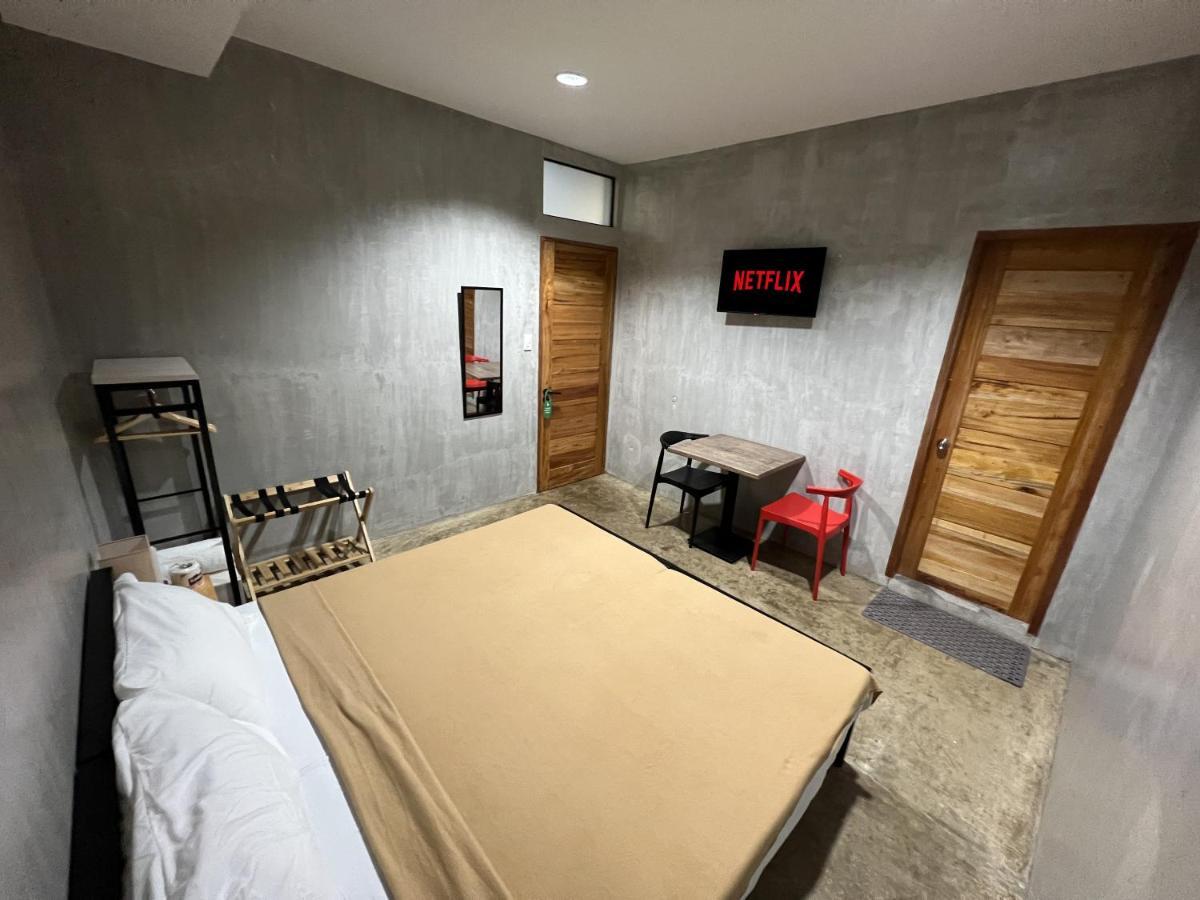 Happynest Hostel Cebu Dış mekan fotoğraf